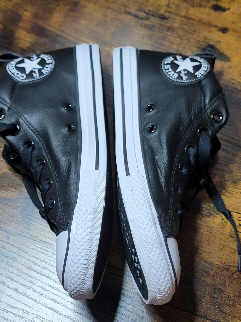 Converse All Star Chuck Taylor high Tops In Black and White Leather